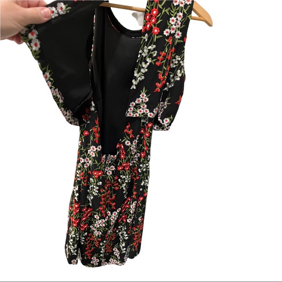 GIANNI BINI BLACK FLORAL DAISY RED GREEN EMBROIDERED SLEEVELESS DRESS - Picture 15 of 16